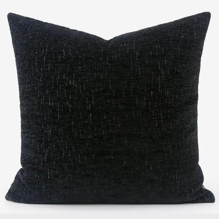 غطاء وسادة اسود