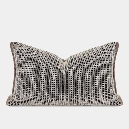 غطاء وسادة ابيض و اسود