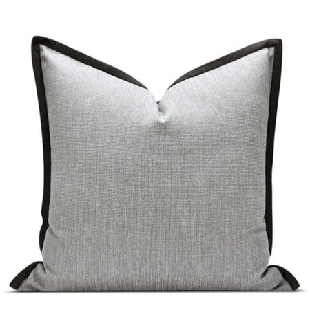 غطاء وسادة بتصميم مميز اسود وبني