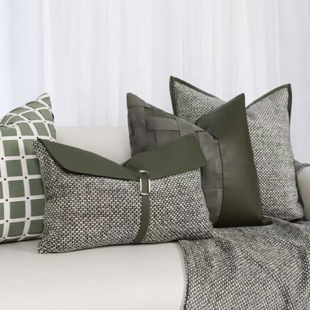 غطاء خدادية أنيق أخضر زيتي وتفاصيل جلدية | كوشنز مودرن