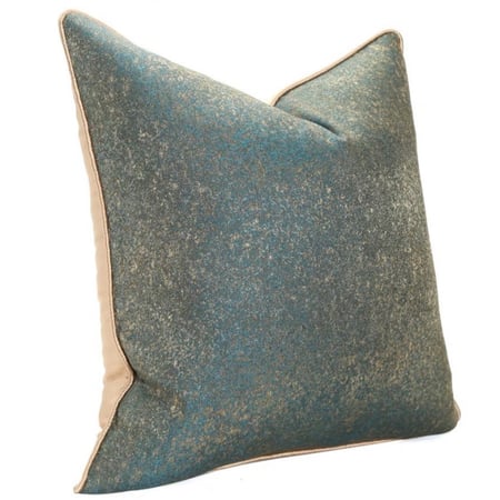 غطاء وسادة اخضر وذهبي