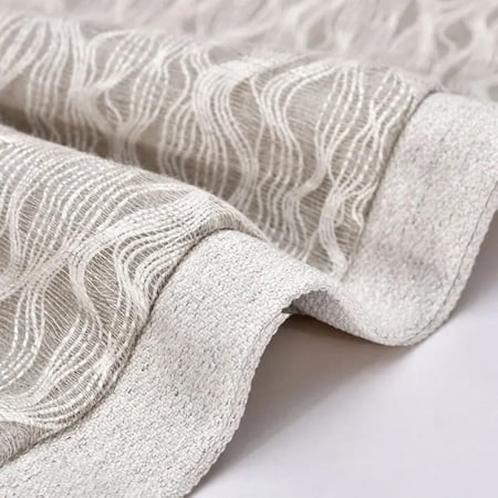 غطاء وسادة رمادي بتطريز متموج مودرن