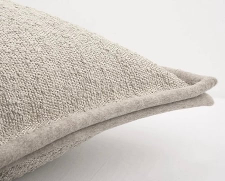 غطاء وسادة رمادي