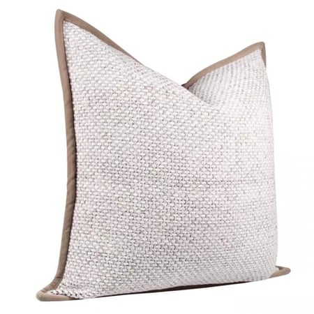 غطاء وساده باطراف بني