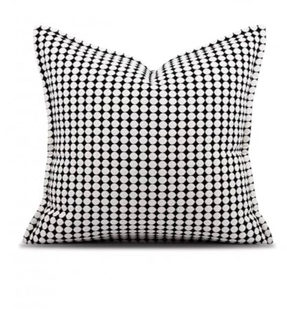 غطاء وساده ابيض و اسود منقط