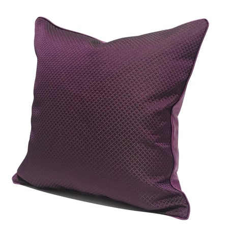غطاء وسادة باللون البنفسجي