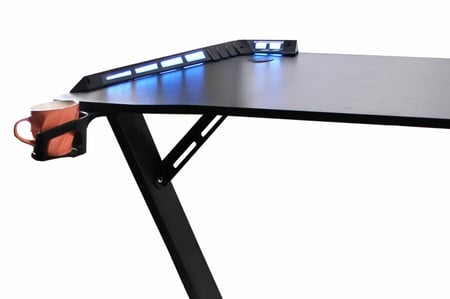 طاولة قيمنق GT660 Kasinda