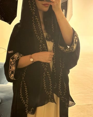 طرحة لايزر - مطرزة لون ذهبي مطفي