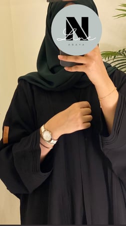 N12  عباية نص فراشة - موديل كم