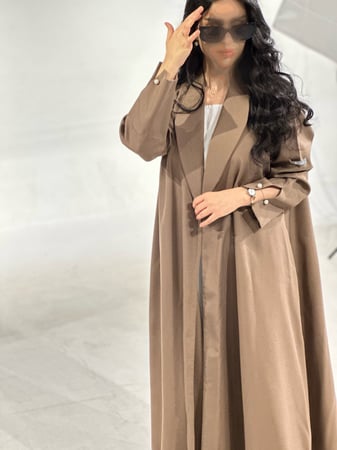 N24-  عباية رسمية بقصة معطف (بني)