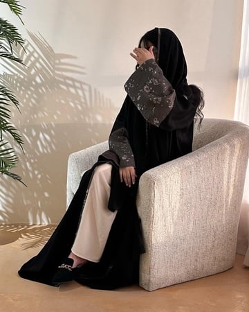 N29- نص كلوش -كتان/جاكار بالأكمام (رمادي سلفر)