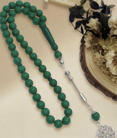 سبحة خرز الإكريليك