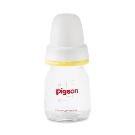 بيجون رضاعة بلاستيك (2+1 مجانًا) 50 مل