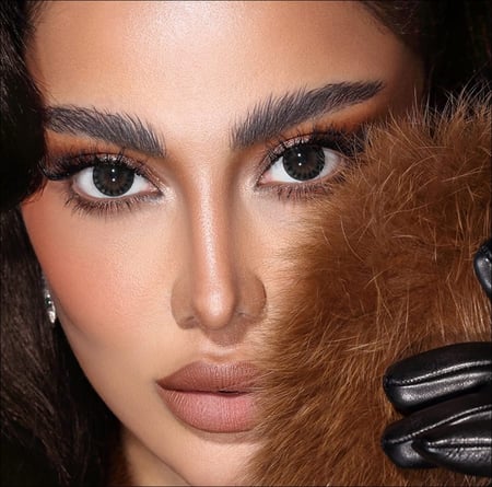 عدسات فاطمة المؤمن من امارا دارك نايت كوليكشن 2023 - Amara Dark Night Lenses