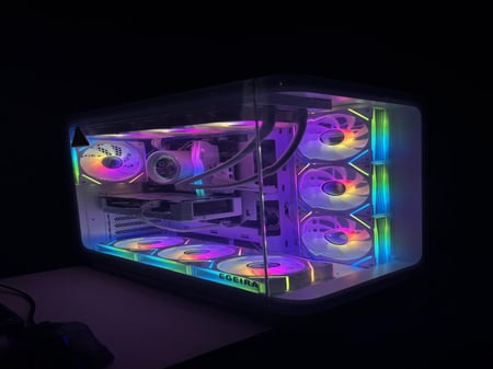 كيس كريستال ٧ مراوح ابيض