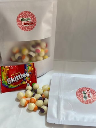 حلاوة سكتلز مجففة بالتجميد  ( متوفر بالطلب )