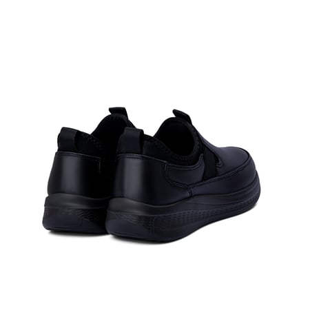 حذاء كاجوال جلد طبي من فيكتور كلارك - فخامة الاسود