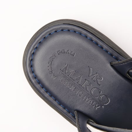 نعال شرقي إيطالي فاخر بألوان الأسود والأبيض