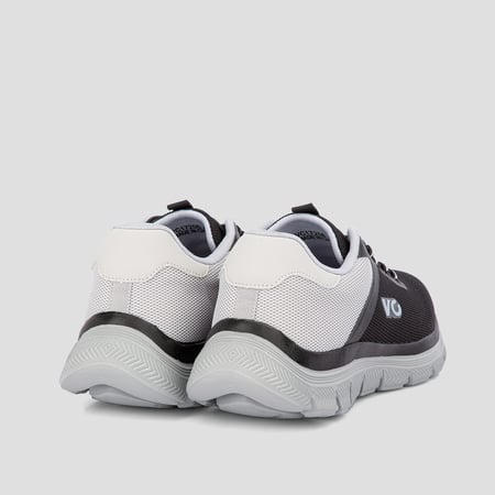 حذاء كاجوال قماش أسود من فيكتور كلارك