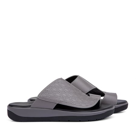 حذاء شرقي طبي جلد رمادي بنقشات خليجي