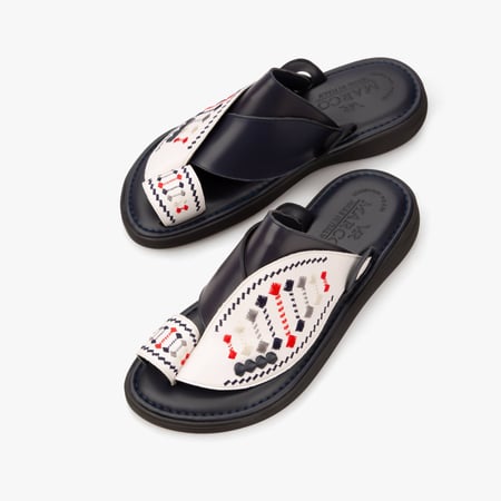 نعال شرقي إيطالي فاخر بألوان الأسود والأبيض