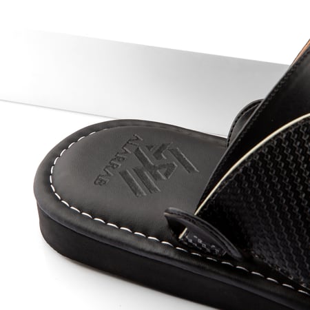 نعال شرقي وطني طبي من الجلد الاسود الطبيعي