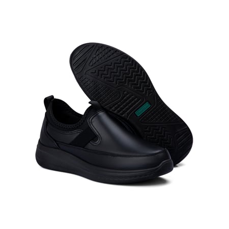 حذاء كاجوال جلد طبي من فيكتور كلارك - فخامة الاسود