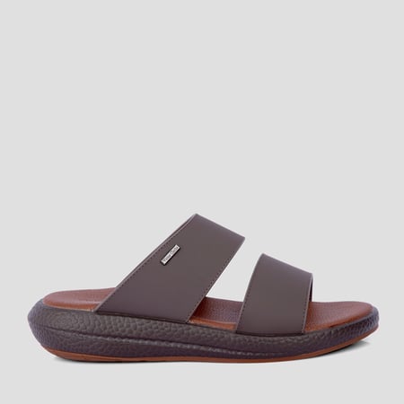 نعال شرقي طبي بني من فيكتور كلارك