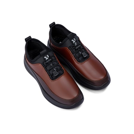 حذاء كاجوال كلاسيكي طبي من ماركة فيكتور كلارك - بني