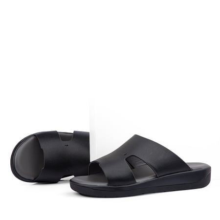 نعال خليجي جلد اسود ايطالي وارضية رمادي طبية