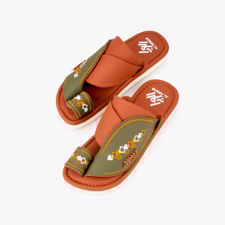 نعال شرقي مطرز يدويًا بلون زيتوني وبرتقالي أنيق