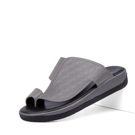 حذاء شرقي طبي جلد رمادي بنقشات خليجي