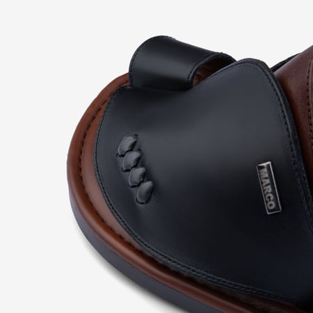 حذيان شرقي إيطالي أسود وبني