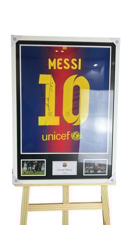 تيشيرت برشلونة موقع من ميسي