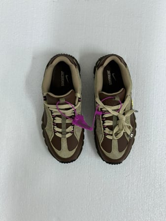 Jacquemus Ale Brown Gold