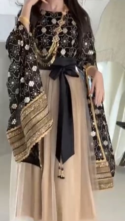 جلابيه برق خامة: جورجيت مطرز كمبيوتر مرصع فصوص&تل طبقات