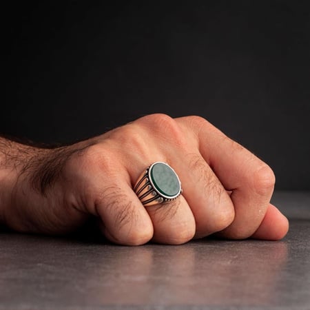 خاتم رجالي فضة استرليني مزين بحجر عقيق أخضر