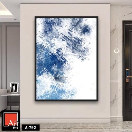 A792 لوحة فنية تجريدية مائية تجمع بين الأزرق والأبيض، مما يخلق إحساسًا بالعمق والهدوء.