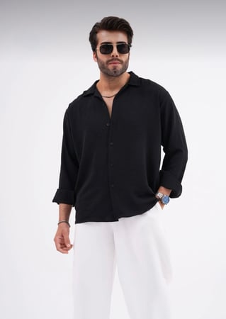 قميص كتان أسود