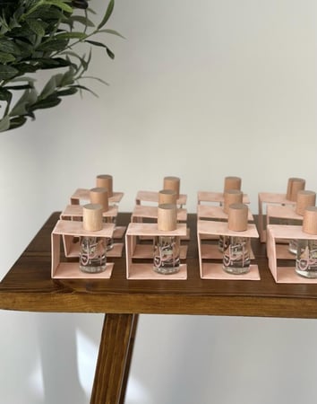 عطر 30 مل بغطاء مخمل جميع الالوان