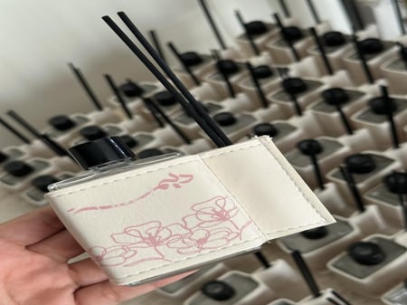 10 فواحة جلد مع طباعة