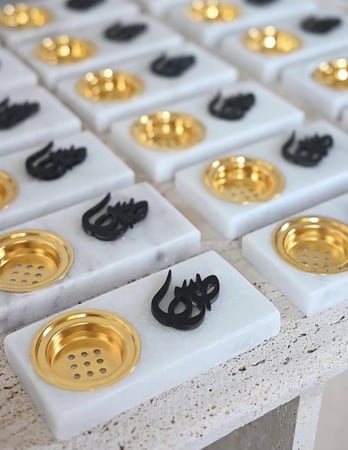 مبخر من الرخام الطبيعي