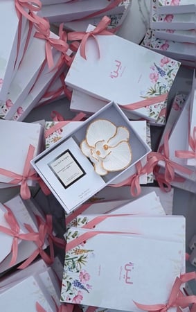 حجر عطري مع عطر ڤان كليف