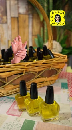 زيت تطويل وتقوية الاظافر