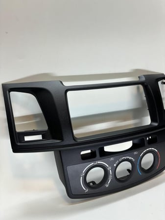 ديكور مسجل هايلوكس 2012-2015 اسود