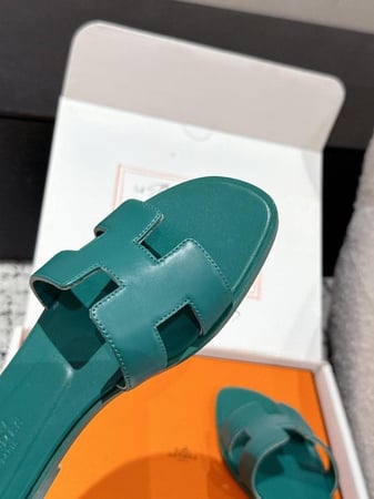 ايرميز صندل اخضر