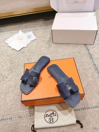 ايرميز صندل كحلي فخم