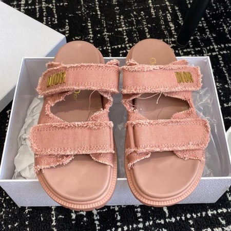 ديور صندل وردي