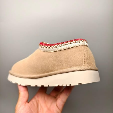 سليبر شتوي UGG بيج