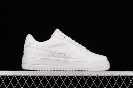 شوز نايكي اير فورس أبيض من متجر سواقيو